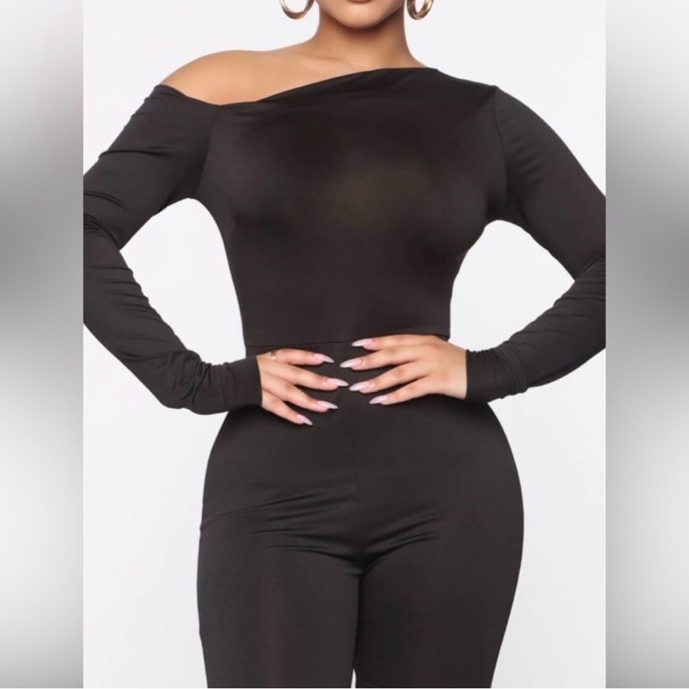 NWT Fashion Nova Get Back To Me jumpsuit Black Small